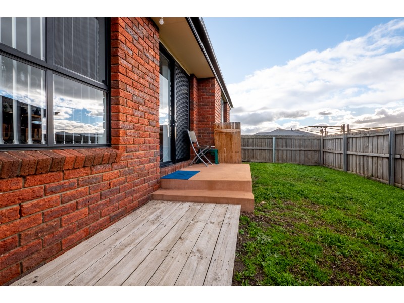 2/18A Burrows Avenue, Brighton TAS 7030