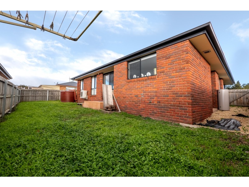 2/18A Burrows Avenue, Brighton TAS 7030