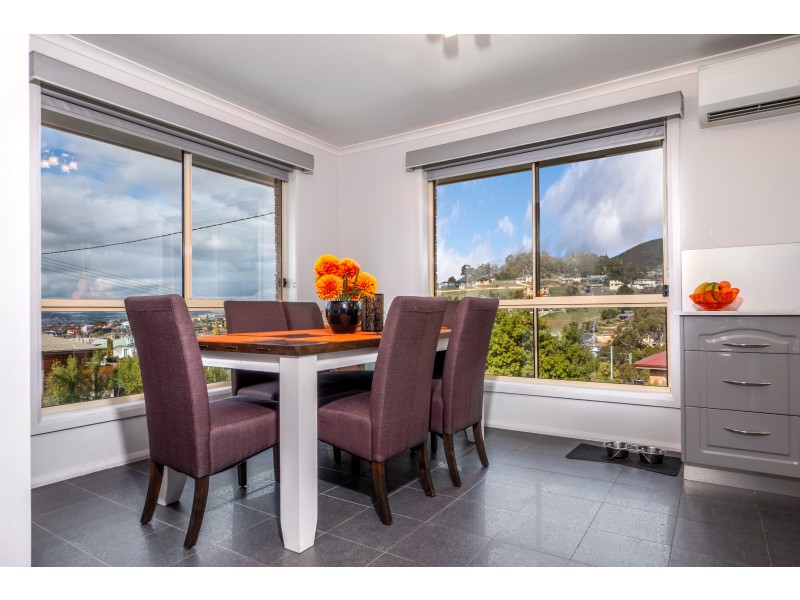 8 Taree Street, Chigwell TAS 7011