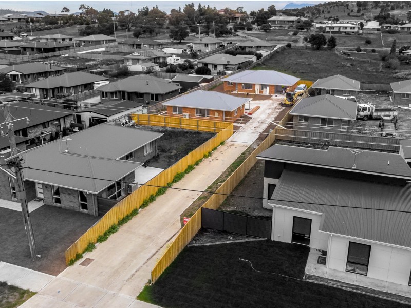 2/62B Racecourse Road, Brighton TAS 7030