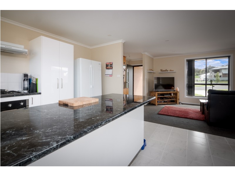 21 Barrob Street, Old Beach TAS 7017