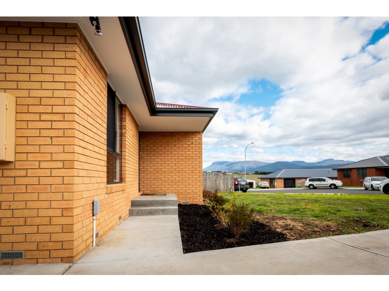 21 Barrob Street, Old Beach TAS 7017