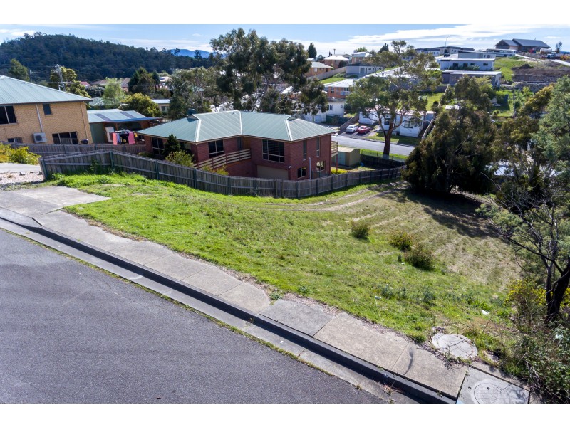 9 Elliston Street, Claremont TAS 7011