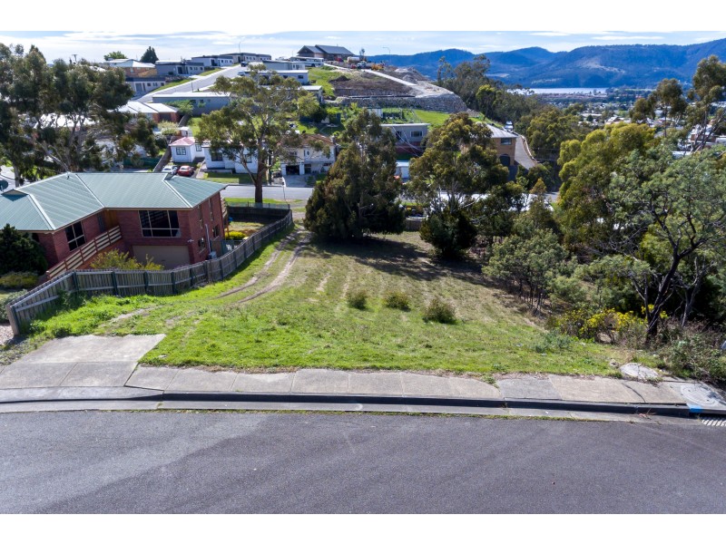 9 Elliston Street, Claremont TAS 7011
