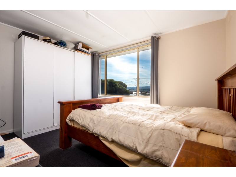 6 Esdaile Street, Claremont TAS 7011