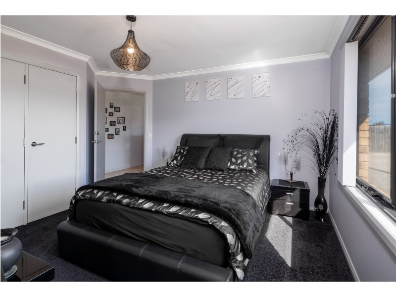 21 Cavenor Drive, Oakdowns TAS 7019