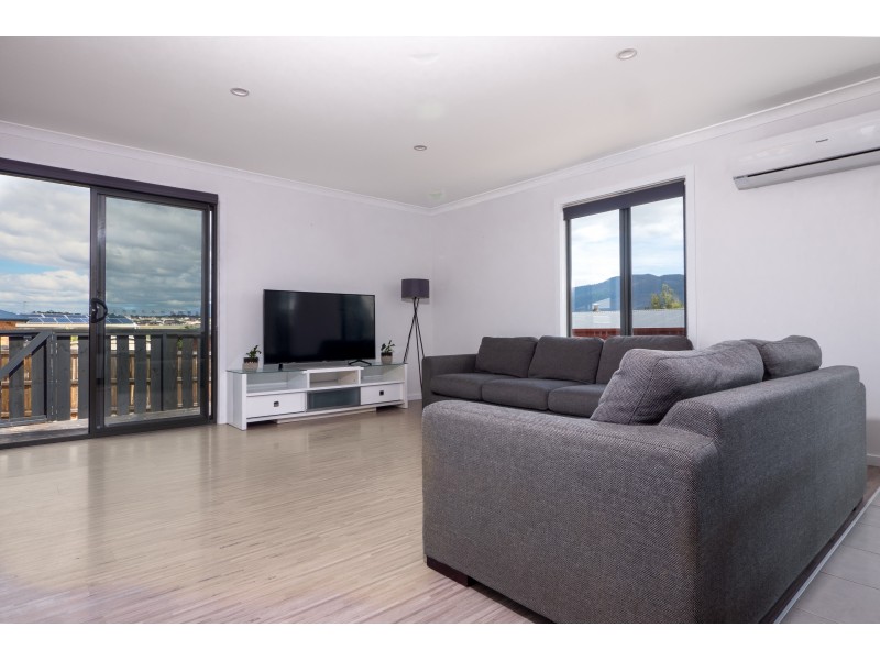 5 Barrob Street, Old Beach TAS 7017