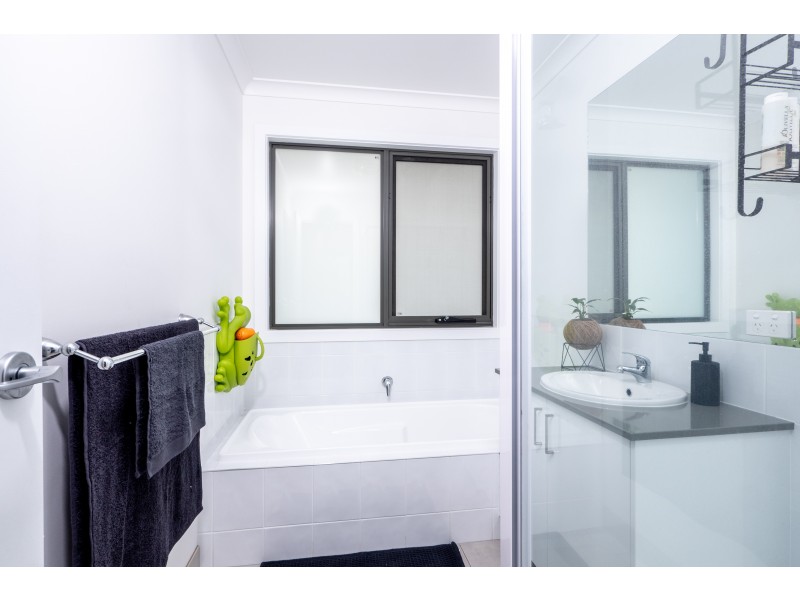 5 Barrob Street, Old Beach TAS 7017