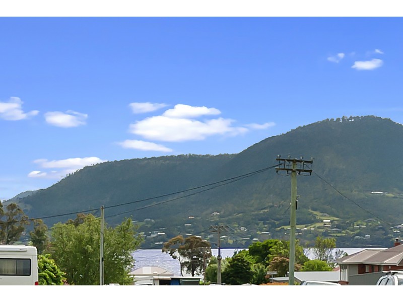 1/24 Herbert Street, Montrose TAS 7010