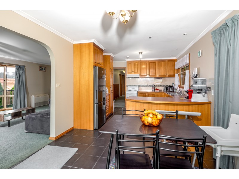 7 Buckingham Drive, Howrah TAS 7018