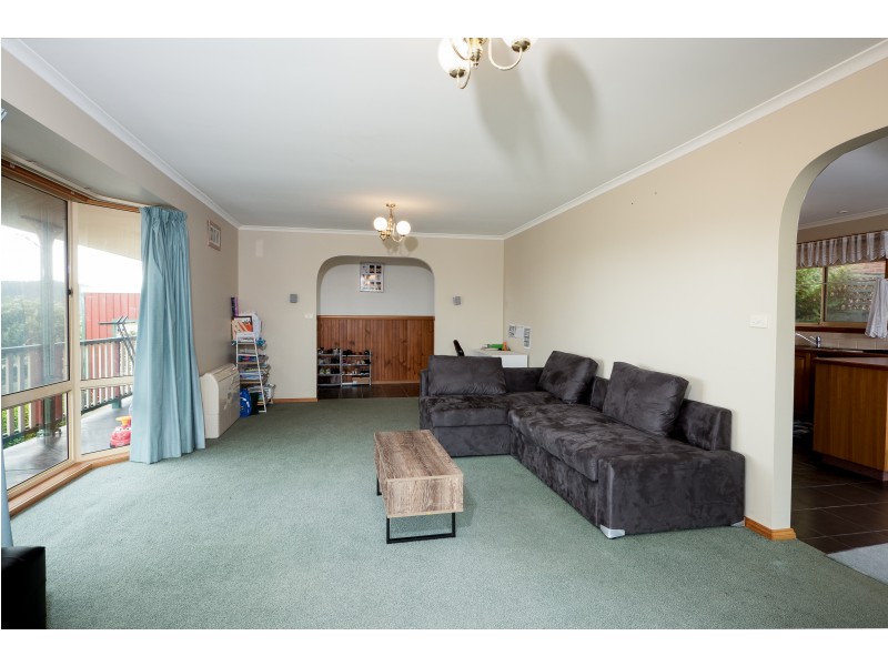 7 Buckingham Drive, Howrah TAS 7018