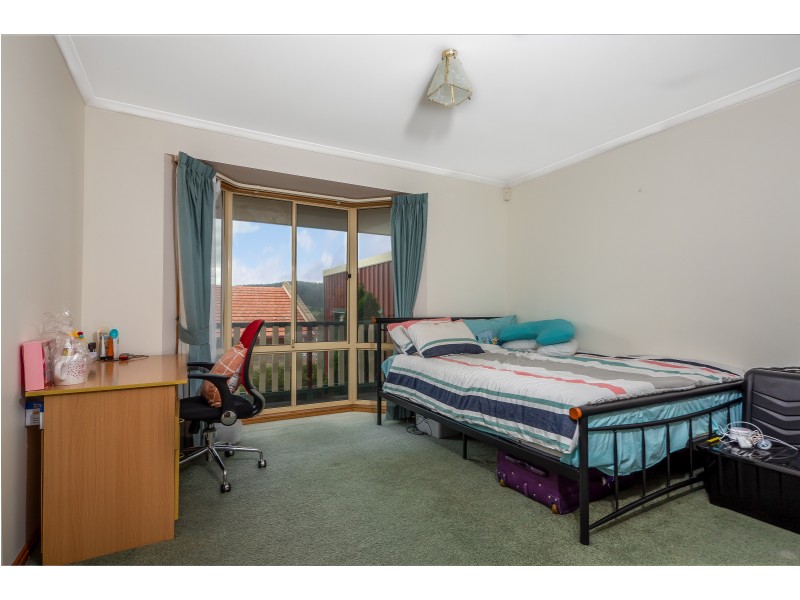 7 Buckingham Drive, Howrah TAS 7018