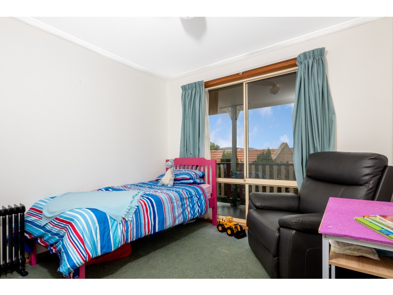 7 Buckingham Drive, Howrah TAS 7018