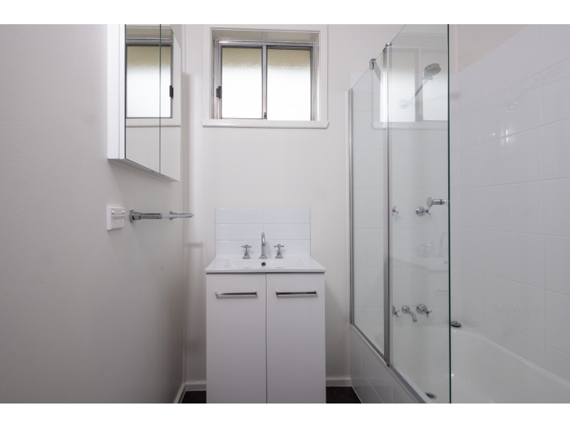 16 Free Street, Rokeby TAS 7019