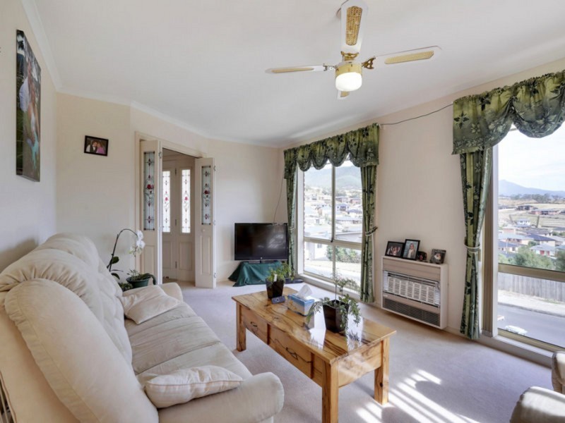 13 Baltonsborough Road, Austins Ferry TAS 7011