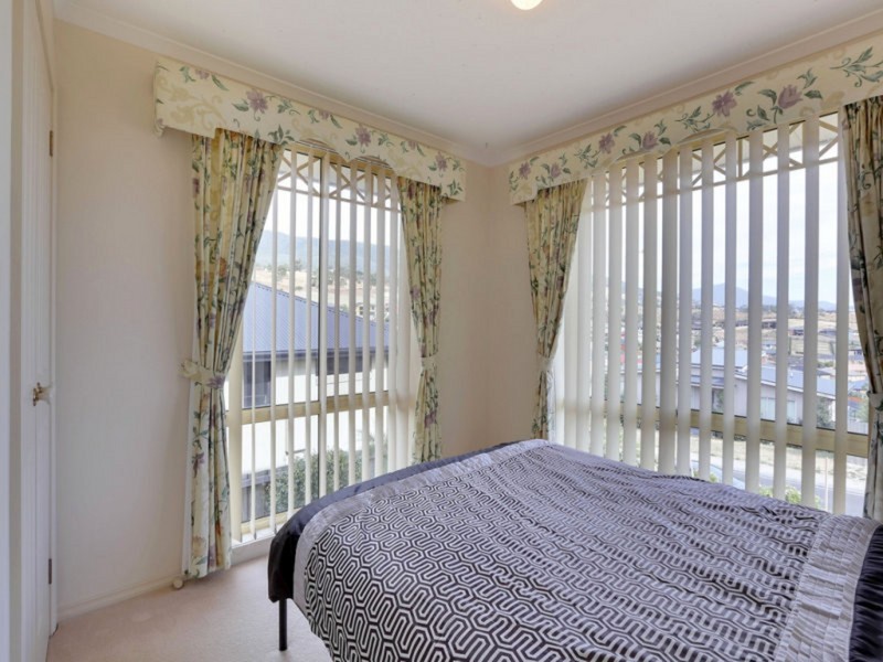 13 Baltonsborough Road, Austins Ferry TAS 7011