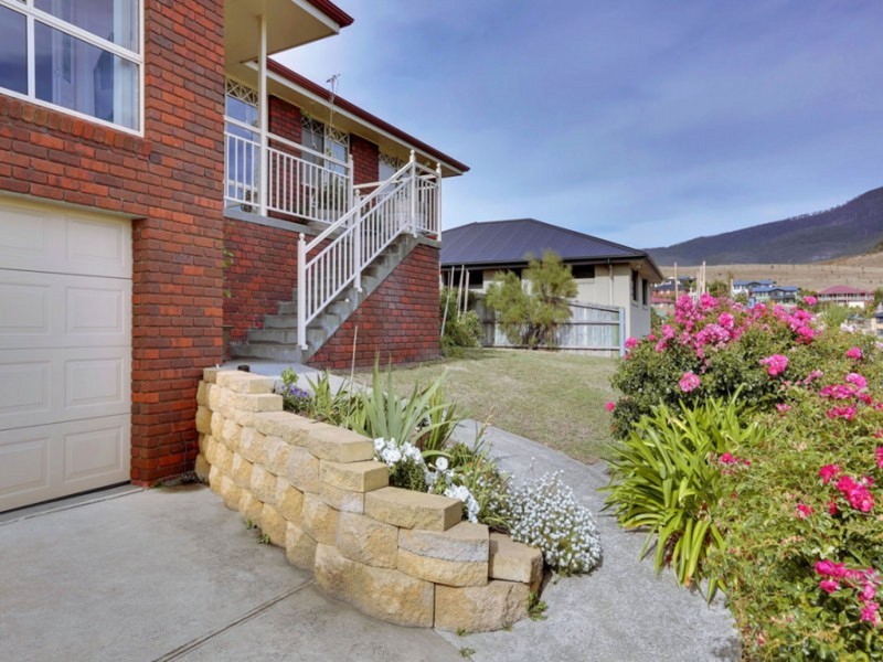 13 Baltonsborough Road, Austins Ferry TAS 7011
