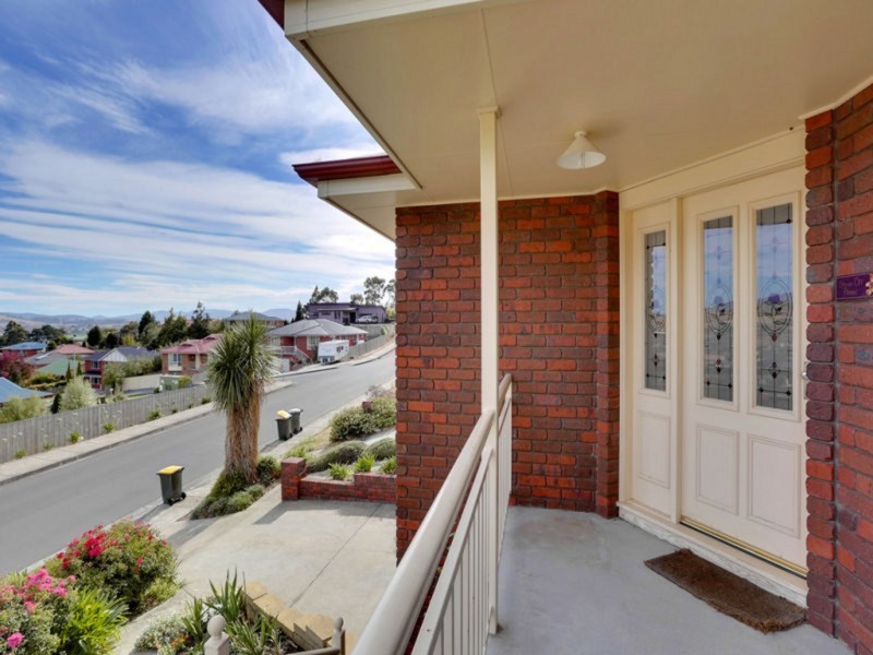 13 Baltonsborough Road, Austins Ferry TAS 7011