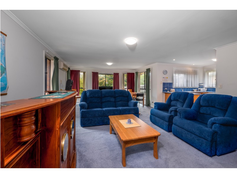 2/9 Brendan Crescent, Austins Ferry TAS 7011