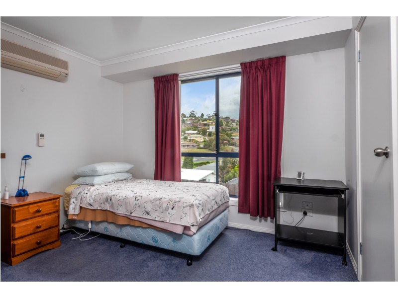 2/9 Brendan Crescent, Austins Ferry TAS 7011