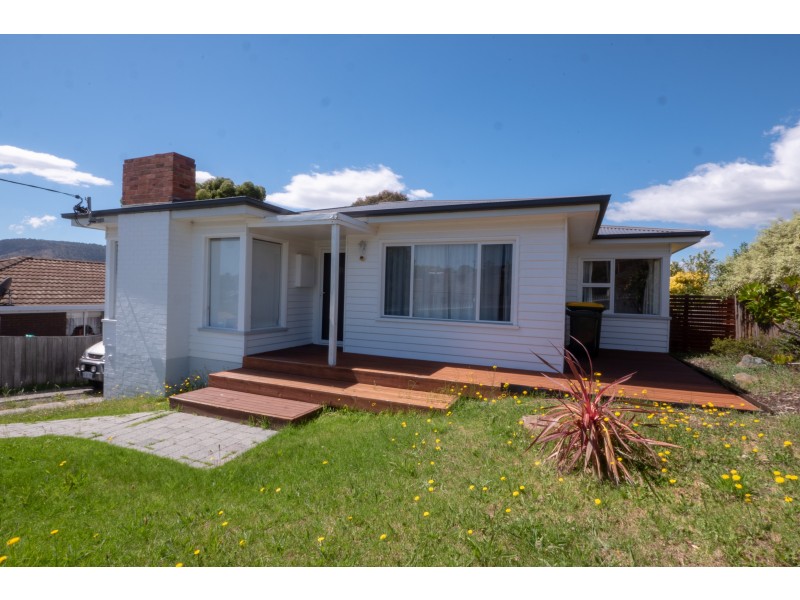 1 Hilton Road, Claremont TAS 7011