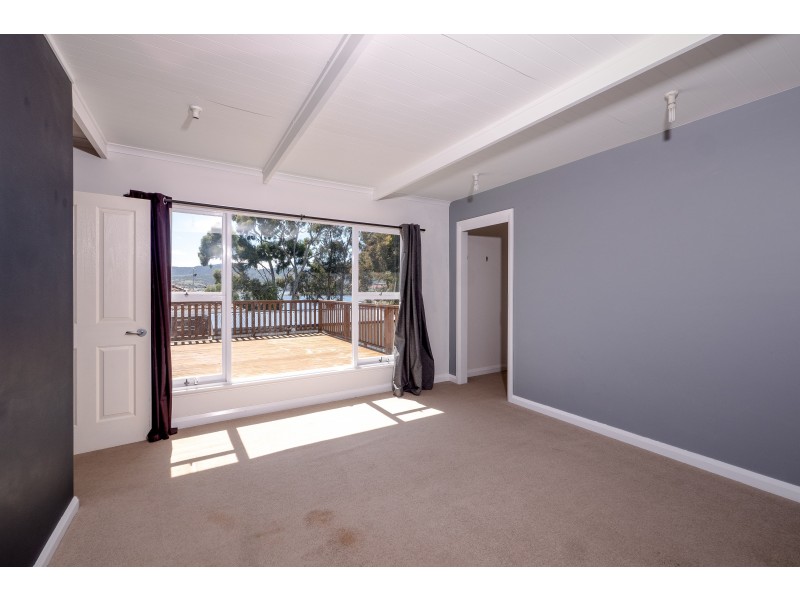 1 Hilton Road, Claremont TAS 7011