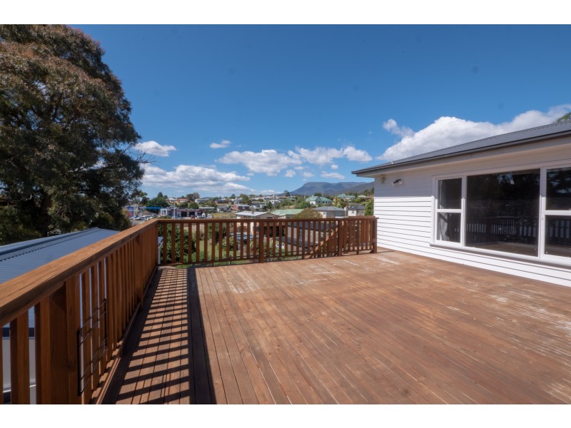 1 Hilton Road, Claremont TAS 7011