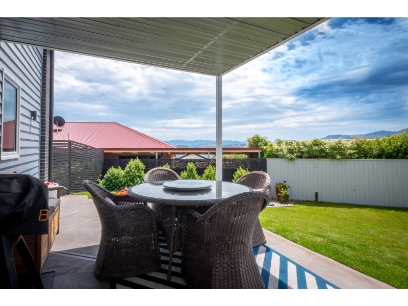 16 Peacock Court, Rosetta TAS 7010