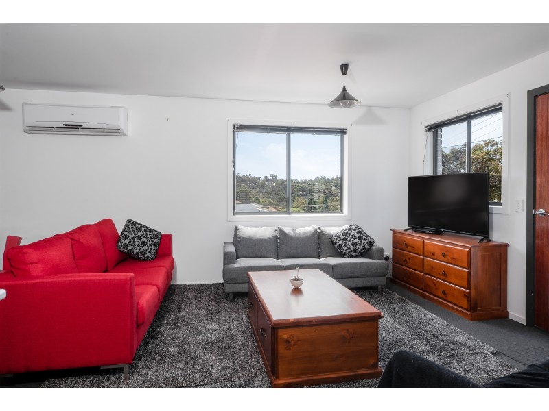 8A Beaumont Road, Lenah Valley TAS 7008