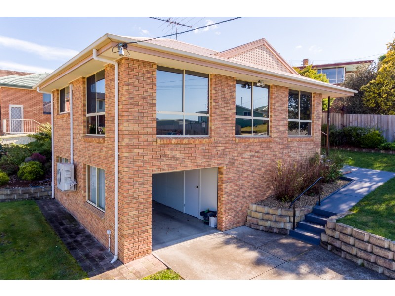 8 Taree Street, Chigwell TAS 7011