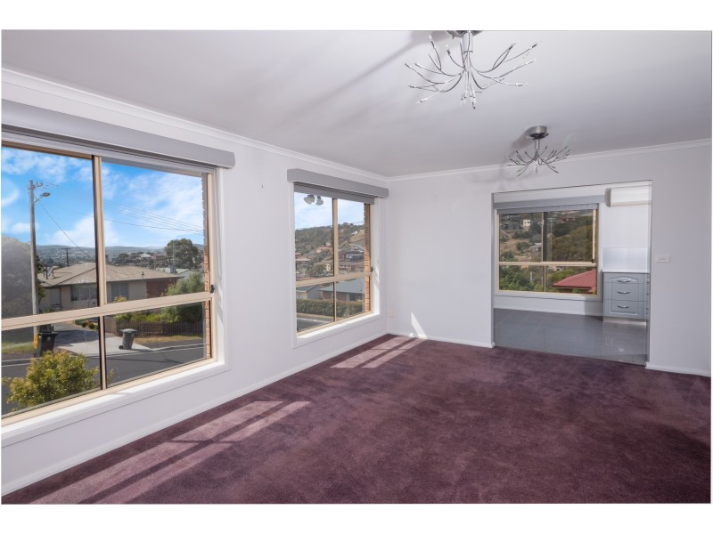 8 Taree Street, Chigwell TAS 7011