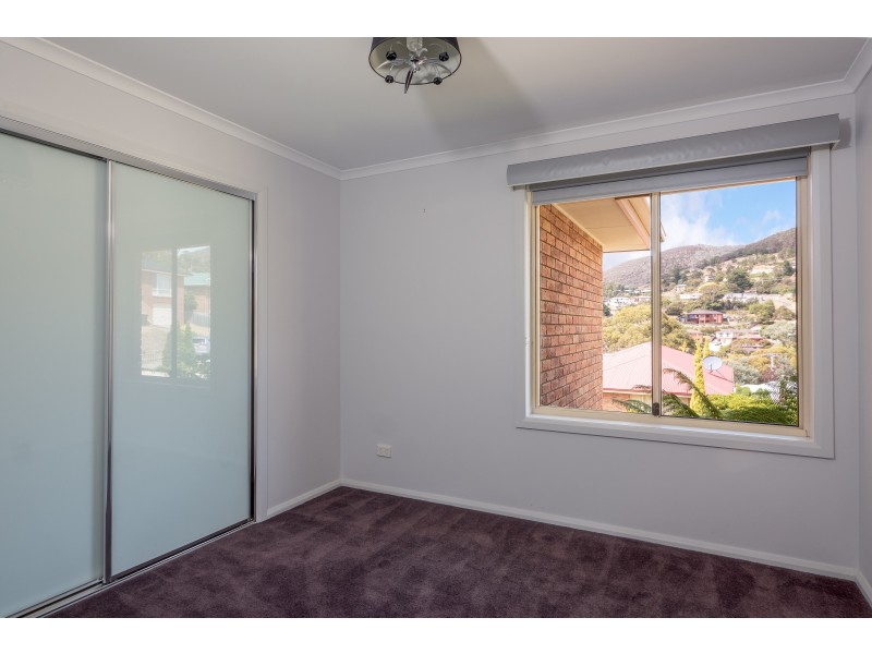 8 Taree Street, Chigwell TAS 7011