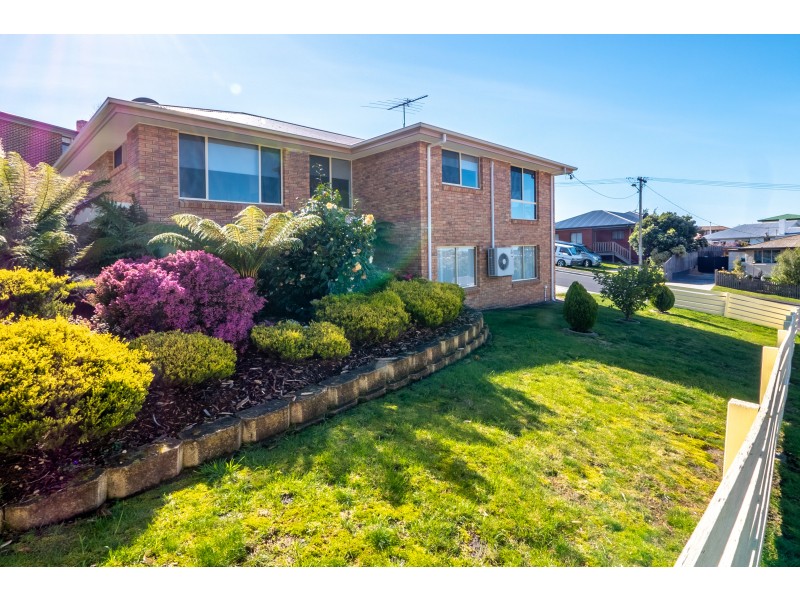 8 Taree Street, Chigwell TAS 7011