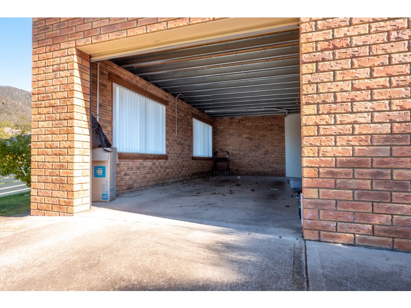 8 Taree Street, Chigwell TAS 7011