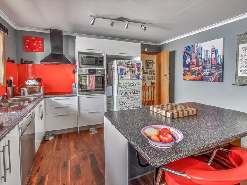 8 Cheviot Road, West Moonah TAS 7009