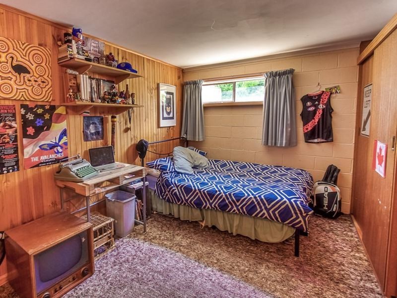 8 Cheviot Road, West Moonah TAS 7009