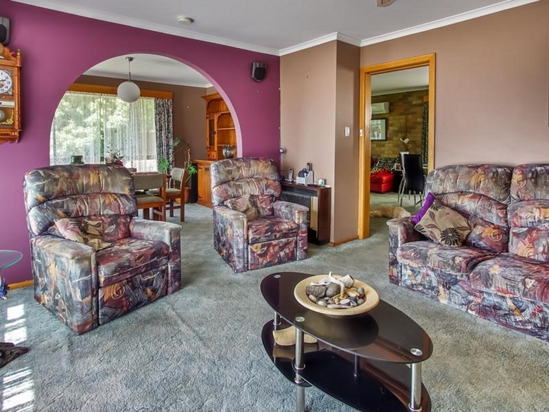 8 Cheviot Road, West Moonah TAS 7009