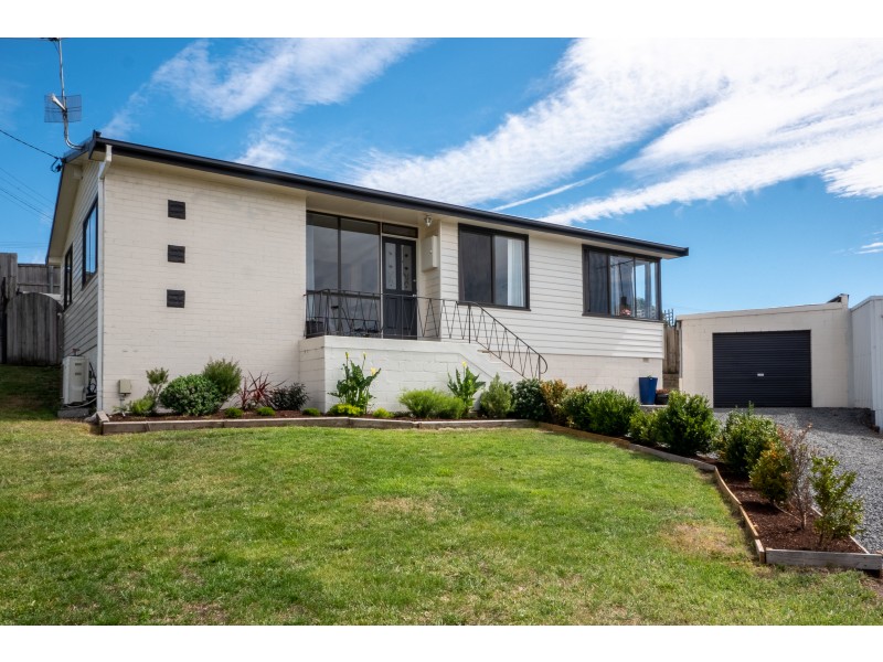 8 Euston Street, Claremont TAS 7011