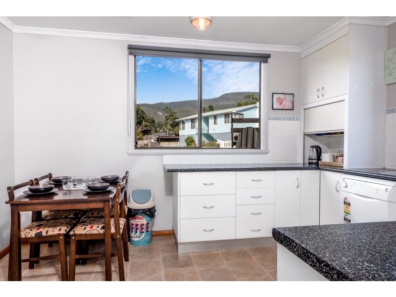 8 Euston Street, Claremont TAS 7011