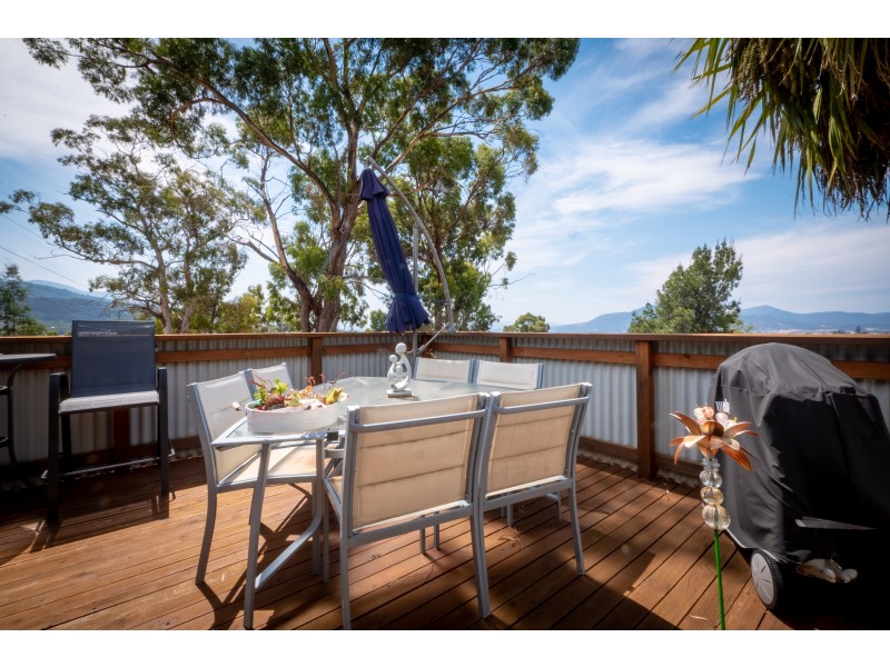 2/1 Dalmacia Place, Glenorchy TAS 7010