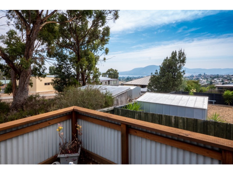 2/1 Dalmacia Place, Glenorchy TAS 7010