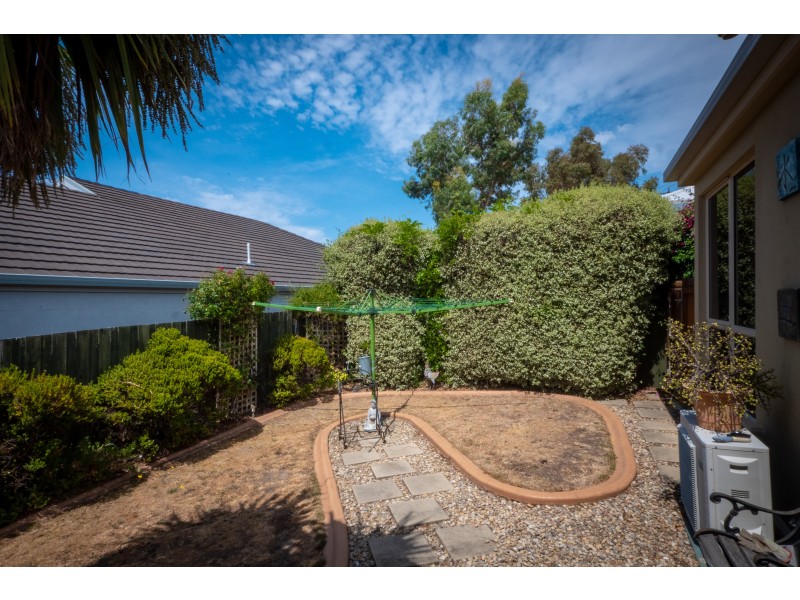 2/1 Dalmacia Place, Glenorchy TAS 7010