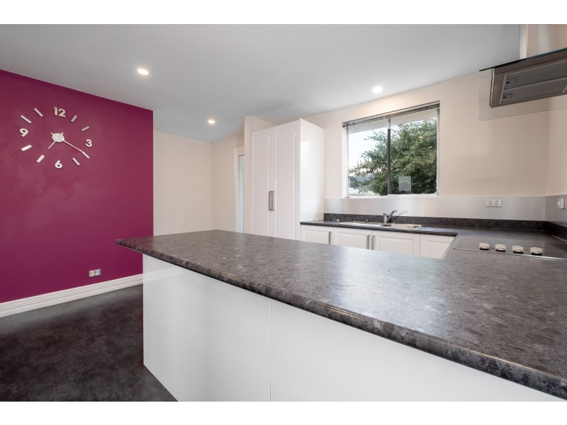 24 Hookey Court, Rokeby TAS 7019