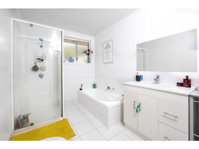 5 Coach Road, Chigwell TAS 7011