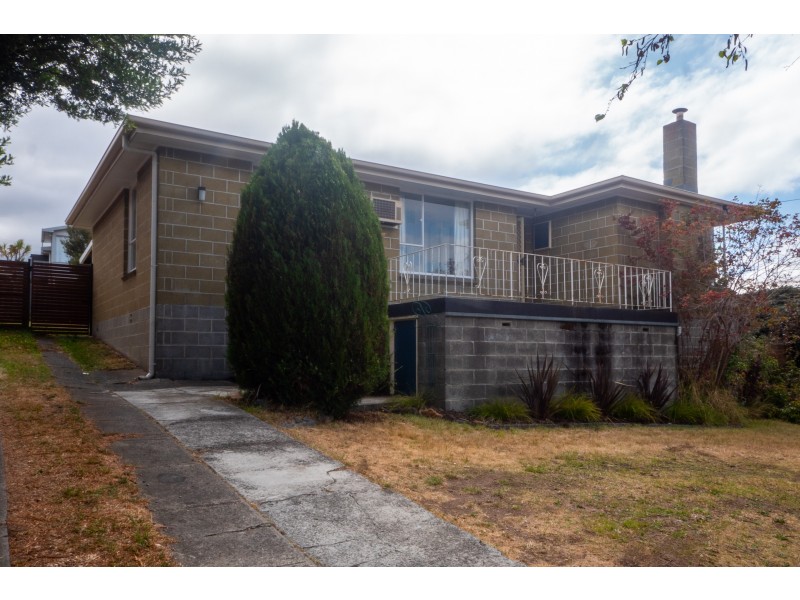 2 Kinarra Crescent, Chigwell TAS 7011