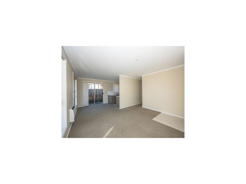 8/1-3 Leighland Road, Claremont TAS 7011