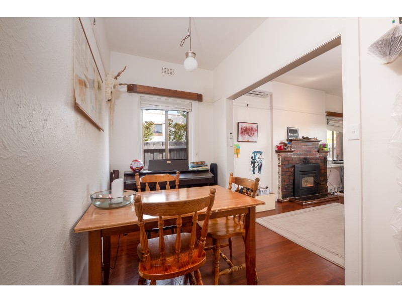 8 Pottery Road, Lenah Valley TAS 7008