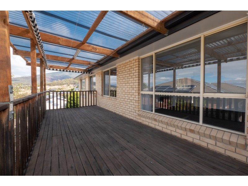 9 Lesdelle Street, Claremont TAS 7011