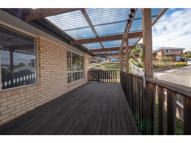 9 Lesdelle Street, Claremont TAS 7011