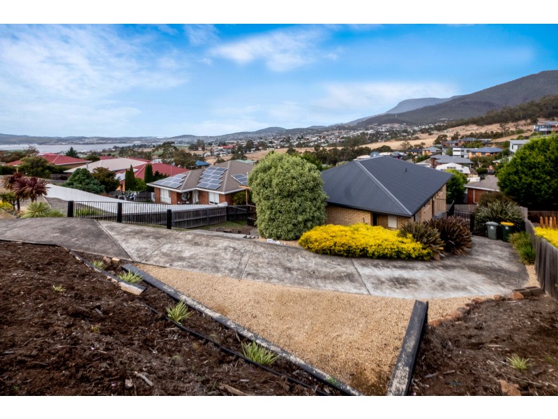 9 Lesdelle Street, Claremont TAS 7011